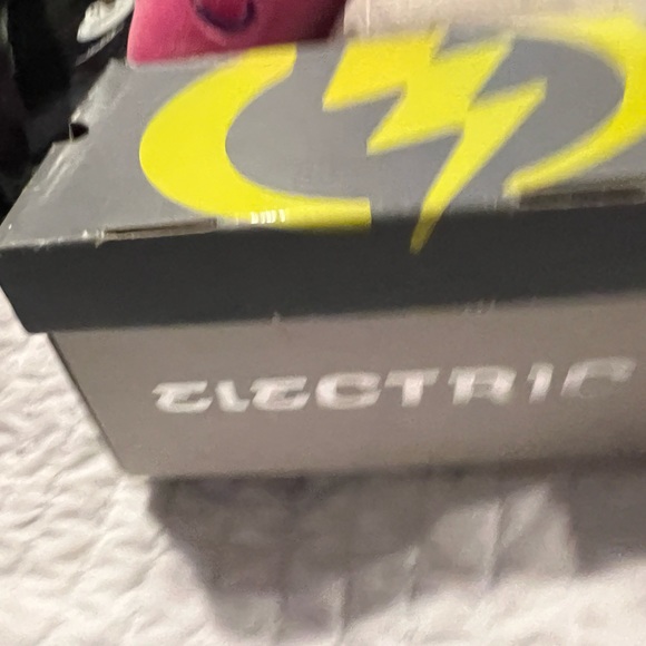 Snow Goggles - Picture 3 of 5